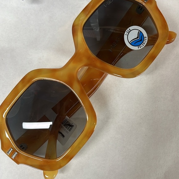 I-SEA Joni X Free People Sunglasses with tags - Picture 3 of 6